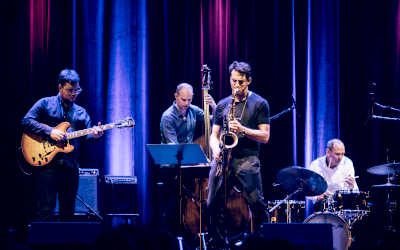 20211118 RHQ Live 1 by Andre Schwager400250